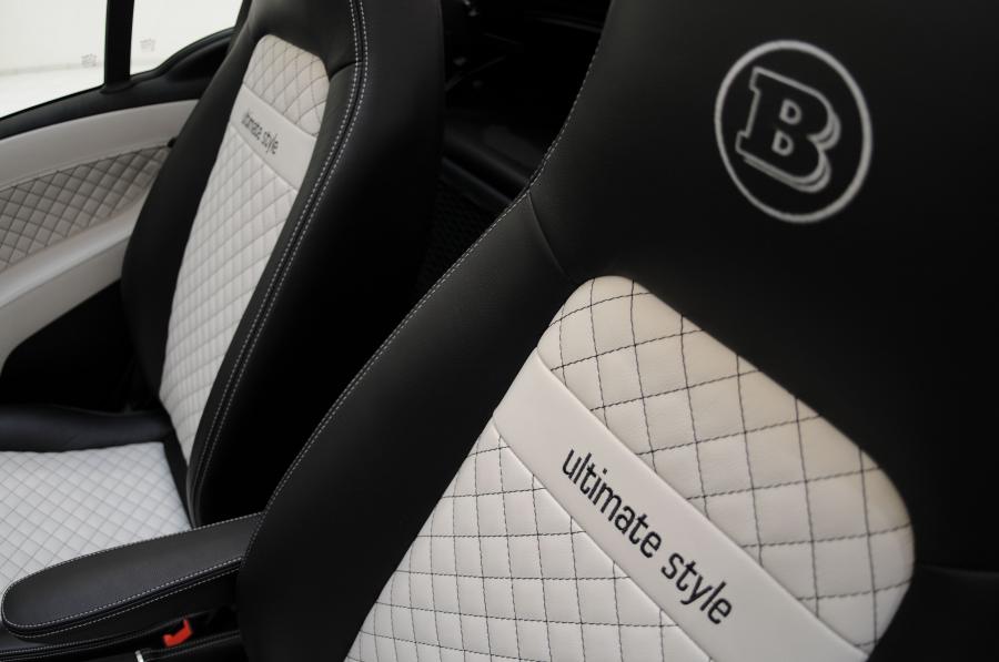 Детали интерьера Smart ForTwo Ultimate Style by Brabus 2011 года  (фото 7 из 19)
